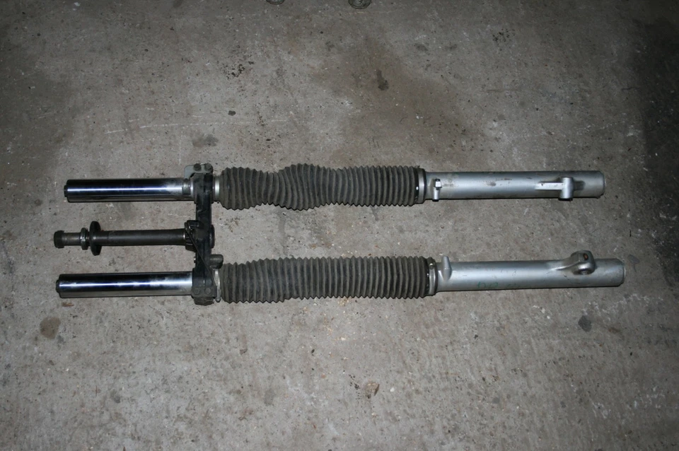 Suzuki DR800 DR 800 DR Big Gabel Gabelbrücke Standrohr Tauchrohr - Bild 1 von 1