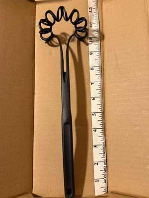 Pampered Chef Black Nylon Spiral Whisk Plastic - Image 1 of 3