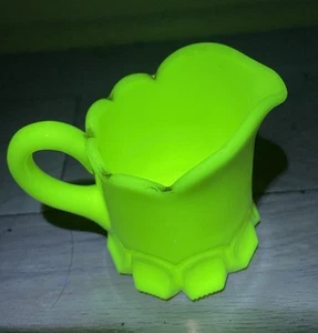Custard Uranium Glass Creamer Souvenir Of London Ontario 3” T - Foto 1 di 6