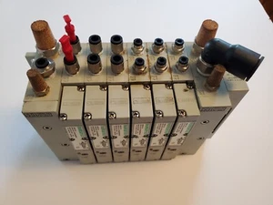 Numatics 239-1174 Magnetkrümmerbaugruppe mit 6 Ventilen - Bild 1 von 8
