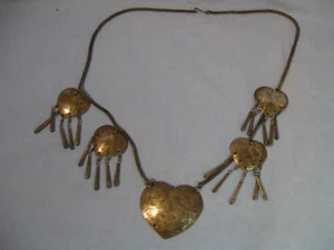 Collana vintage tono argento fiori di zucca - Foto 1 di 9