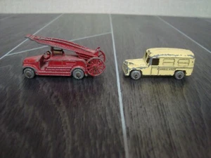 2 x Matchbox Regular Wheels   No.9 Dennis Fire Engine / No.14 Daimler Ambulance - Picture 1 of 5