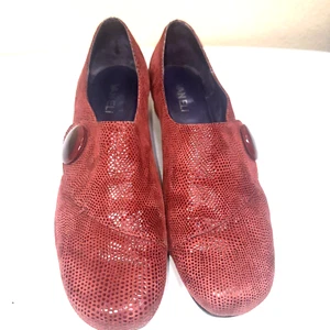 Vaneli Maxy Women's Shoes Red 9M Suede Leather Embossed dots Wedge Loafers - Picture 1 of 7