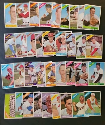 Lote de tarjetas de béisbol 1966 Topps - 36 diferentes - Curt Simmons | Jeff Torborg Foto 1 de 4