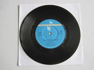 TIGHT FIT - THE LION SLEEPS TONIGHT - 7" 45 U/min Vinyl Schallplatte - Bild 1 von 1