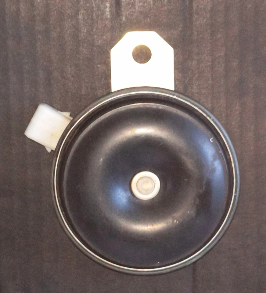 Subaru GL, DL, RX, Gl 10, Loyal NOS Horn L Foto 1 de 2