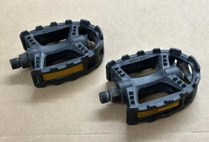 HTI-861 Bike Platform Pedals 9/16 Plastic Black Vintage Old School Mountain - Picture 1 of 4