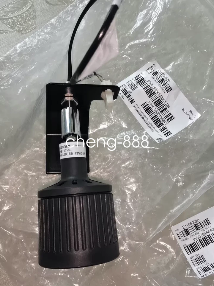 1PCS SUNNEX halogen lamp HS767-00 12V20w new via FedEx or DHL - Image 1 of 4