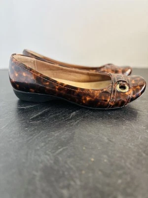 Zapatos planos de ballet Clarks para mujer Tortoise Propose Spire talla 7M sin cordones marrón y negro Foto 1 de 4