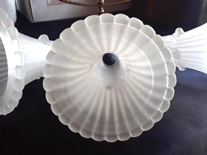 VTG Set Satin Frosted Glass Art Nouveau Floral Ruffled Bell Light Lamp Shades◇A+ - Picture 1 of 6