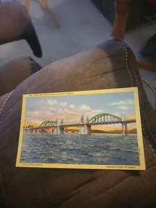 Postal Siuslaw River Bridge Florence Oregon Coast Highway década de 1940 - Imagen 1 de 2
