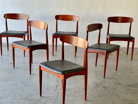 Set of Six Danish Modern Rosewood Dining Chairs by Johannes Andersen Cover