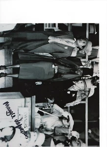JAMES BOND M DE FREITAS VIEW TO A KILL SIGNED PHOTO WITH AUTHENTICITY 8" X 10" - Picture 1 of 1