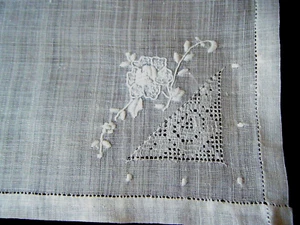 12 Vintage Linen Napkins w/ Floral Embroidery & Hemstitching rice linen - Picture 1 of 4