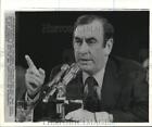 1975 Photo de presse du gouverneur Hugh Carey à l'audience d'aide financière de New York, DC