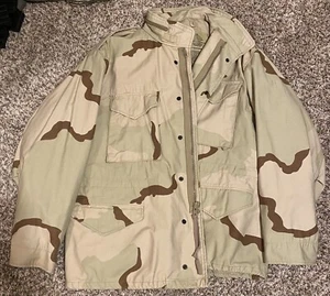 USGI DCU M-65 Field Jacket/Coat Cold Weather Desert Tri-Color Small - Reg - Picture 1 of 3