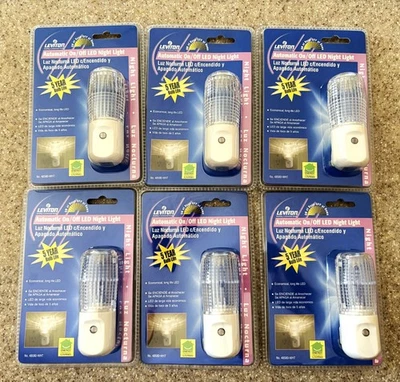 Leviton - LED Automatic - Plug In - Night Lights - (2) 3 Packs - 6 Total Lights Foto 1 de 4