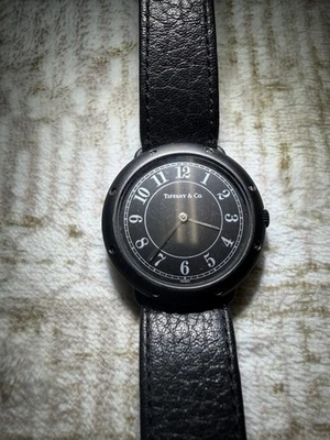 Tiffany & Co. унисекс ультра тонкий черный матовый PVD часы - редкая французского производства 32 мм - Изображение 1 из 4