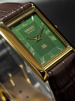 Винтажные тонкие кварцевые мужские наручные часы Seiko | кожаный ремешок | зеленый римский циферблат - Изображение 1 из 4