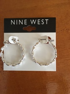 9 west jewelry