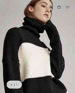 Colour-Blocked Wool Jumper - Picture 1 of 8