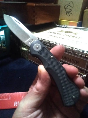 NAVAJA DE BOLSILLO REMINGTON RACING EE. UU. HOJA TRASERA DE BLOQUEO HECHA EN EE. UU. ¡MUY BONITA!! Foto 1 de 4