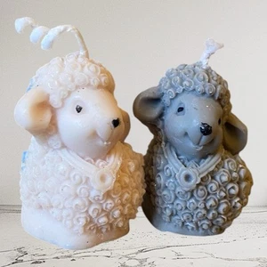 Sheep candle, 2 sheep, white and gray, soy wax handmade - Picture 1 of 6