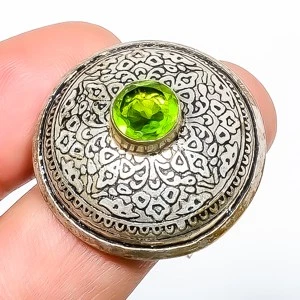 Peridot Gemstone Silver Plated Jewelry Ring s.Adjustable TR7508-535 - Image 1 of 3