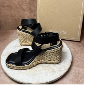 Dolce Vita Aldona Black Leather Platform Wedge Sandals Size 9.5 New With Box - Picture 1 of 8