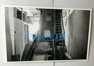 Liverpool 50er Jahre Criddle & Co Tierfuttermühle Sackaufzug Förderband  - Bild 1 von 3