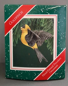 1987 Hallmark Keepsake Ornament Goldfinch Hand Painted Porcelain w/ Box - Picture 1 of 5