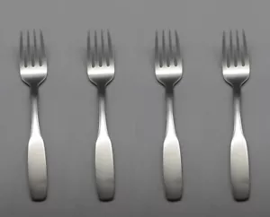 Oneida Stainless Flatware PAUL REVERE - Salad Forks - Set of Four NO - Picture 1 of 4