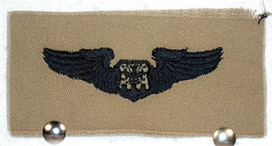 Insignia básica de alas de navegador de la Fuerza Aérea de la USAF desierto caqui fatiga V 1 - Imagen 1 de 1
