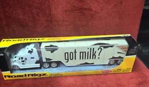 JADA ROAD RIGZ PETERBILT 379 "GOT MILK" SEMI TRUCK 1:64 SCALE - Picture 1 of 5