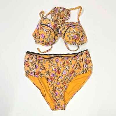 Conjunto de natación de bikini Time and Tru floral amarillo mostaza superior e inferior Foto 1 de 4