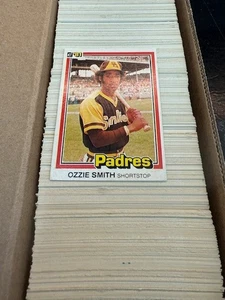 Donruss Baseball 1981 JUEGO COMPLETO (605) RAINES ROOKIE ¡Casi nuevo estado! PRIMER AÑO! - Imagen 1 de 1