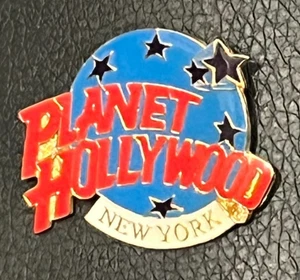 PLANET HOLLYWOOD Pin Badge NEW YORK - Picture 1 of 2