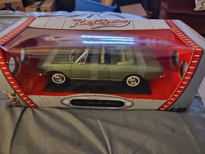 Road Signature 1969 Corvair Monza 1:18 Scale - Image 1 of 4