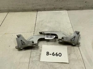 2010 CHEVROLET TRAVERSE FRONT LEFT & RIGHT HOOD HINGE OEM+ - Picture 1 of 12
