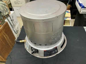 Dyna-Glo RMC-LPC200DG Portable 200,000-BTU Propane Powered - Grey - Picture 1 of 4