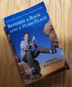 Aron Ralston AUTOGRAPHED Between a Rock and a Hard Place 2004 First Edition SC - Imagen 1 de 7