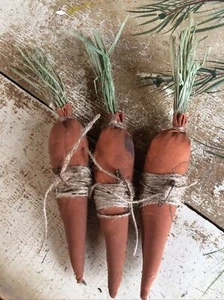 Set 3 Primitive Grungy Easter Carrots Raffia Jute Bowl Fillers Spring Ornaments - Picture 1 of 9