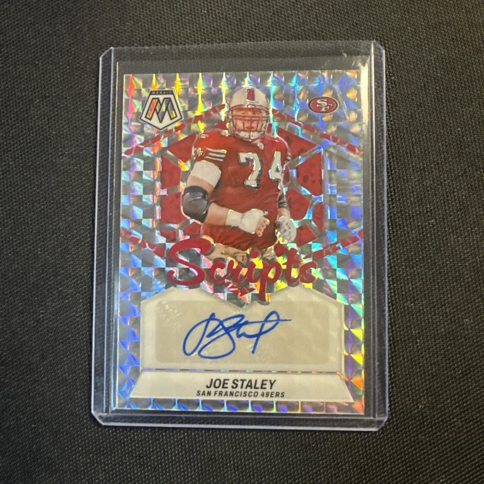 Cartão Panini Mosaico Joe Staley Auto Scripts 2024 #SC-JSY - Imagem 1 de 2