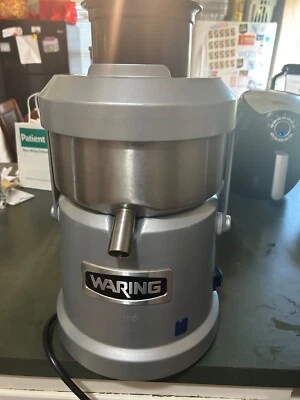 Waring WJX80 12qt 120V 1.2hp Pulp Eject Juice Extractor - Stainless Steel - Image 1 of 3