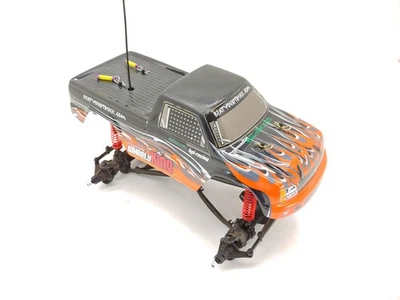 Deslizador de rodillos HPI Racing Wheely King 1/10 2x2 modificado Monster Truck con carrocería Foto 1 de 4