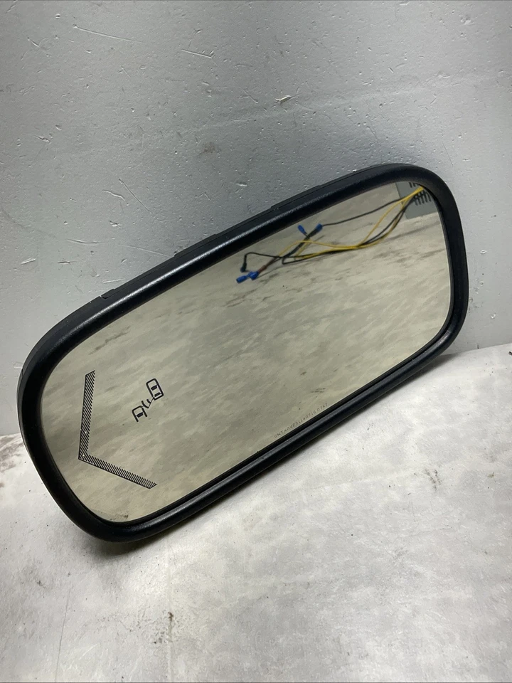 Espejo retrovisor lateral del conductor Cadillac DTS Lucerna 2009-2011 señal de giro punto ciego Foto 1 de 4