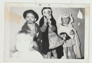 VINTAGE SNAPSHOT: KIDS in SKELETON, HOBO HALLOWEEN COSTUMES w/TREAT BAG - Picture 1 of 1