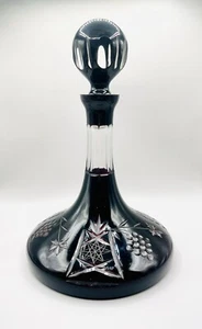 Tschechisch Böhmisch Kristall Glas Wein Dekanter Rubinrot geschnitten bis klar mit Stopfen 12 Zoll - Bild 1 von 12