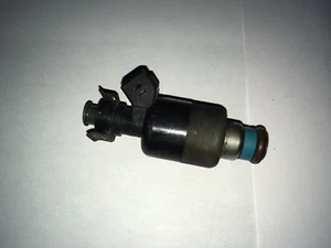 Injector - Daewoo Lanos 1.4 (2001) - Picture 1 of 2
