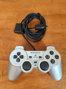 Nuova inserzionePad di controllo controller ufficiale Sony Silver Dualshock 2 Playstation 2 PS2 difettoso